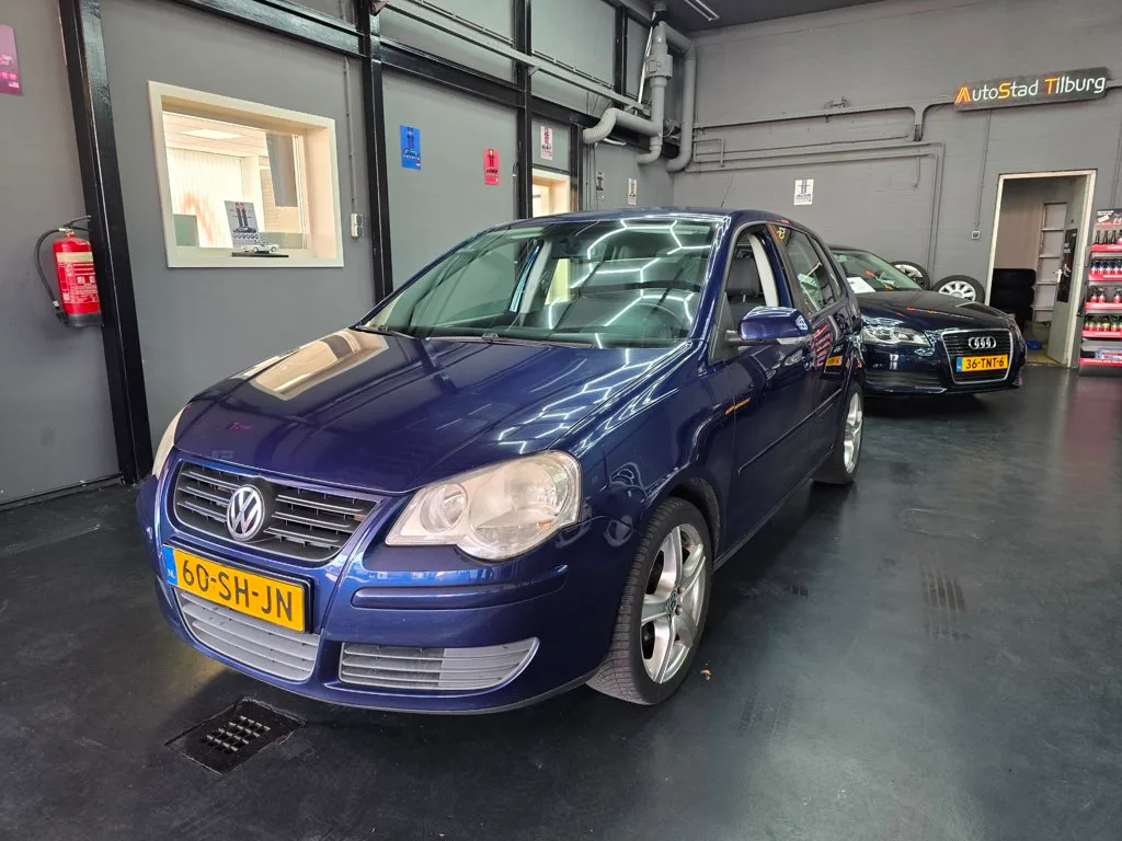 Volkswagen Polo (2006) — foto 1