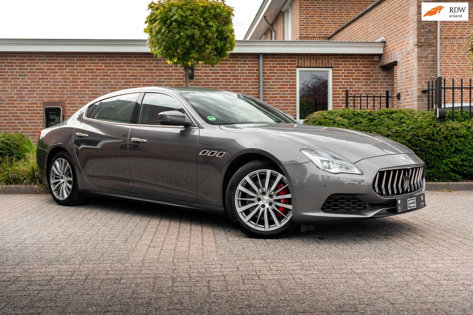 Maserati Quattroporte (2017) — foto 1