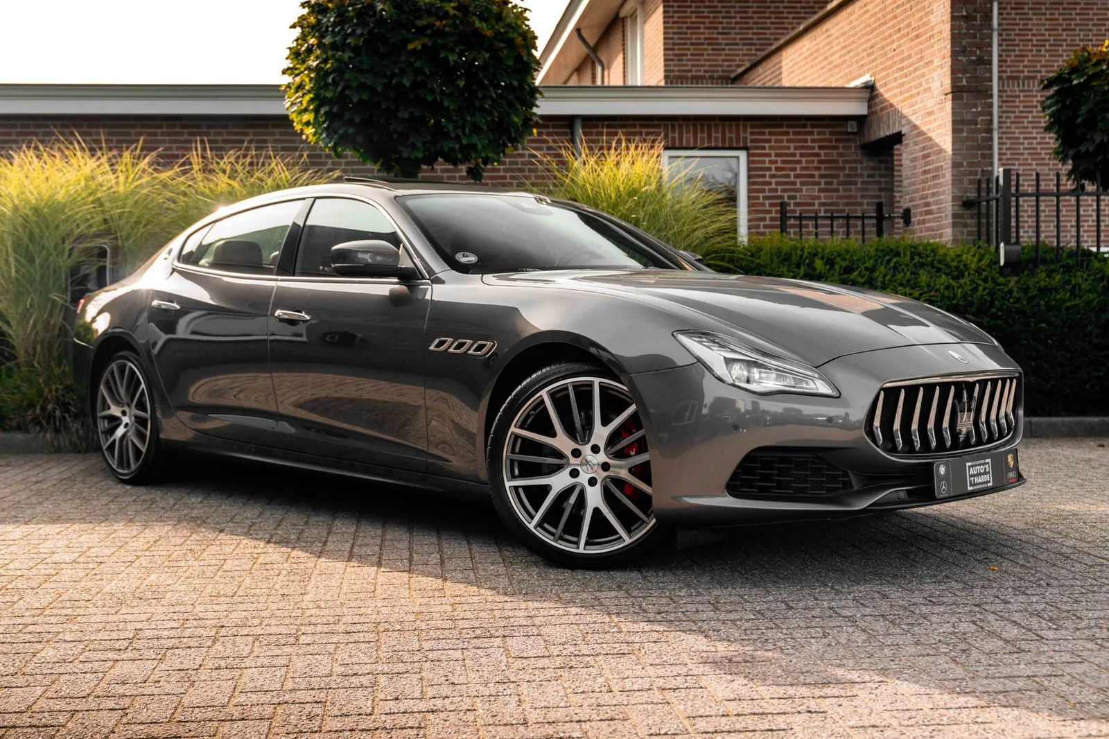 Maserati Quattroporte (2017) — foto 1