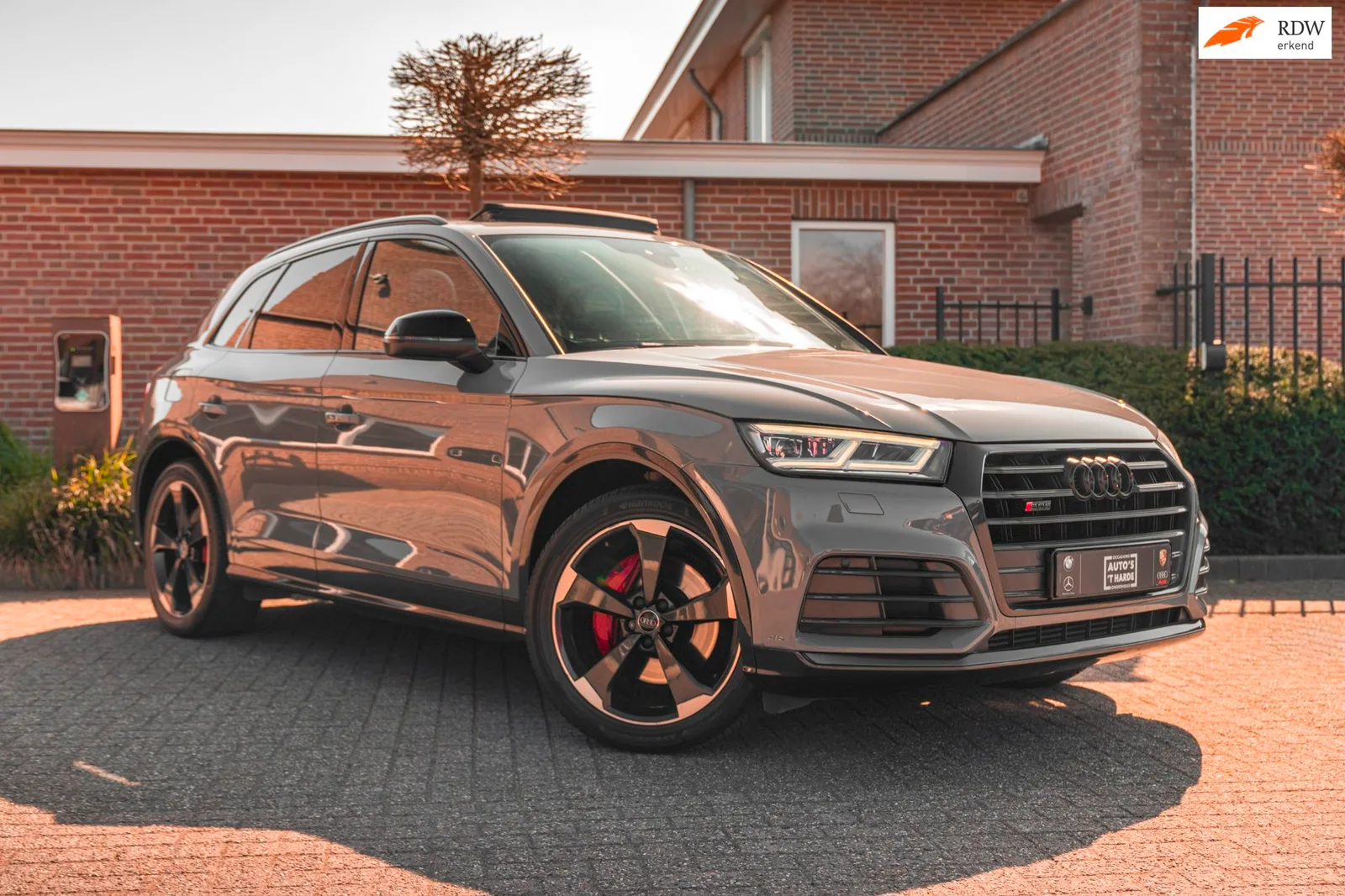 Audi SQ5 (2017) — foto 1