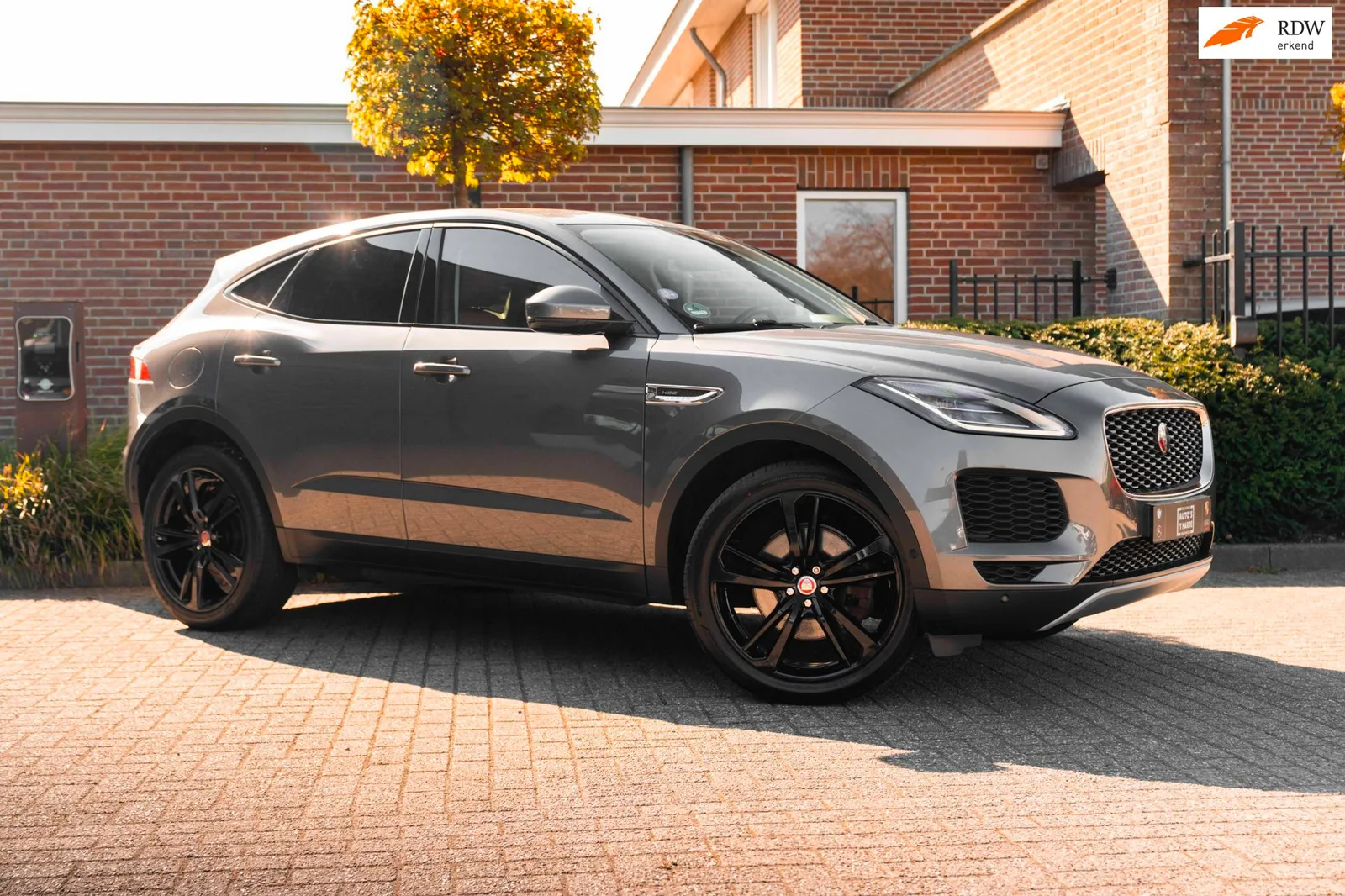 Jaguar E-Pace (2018) — foto 1