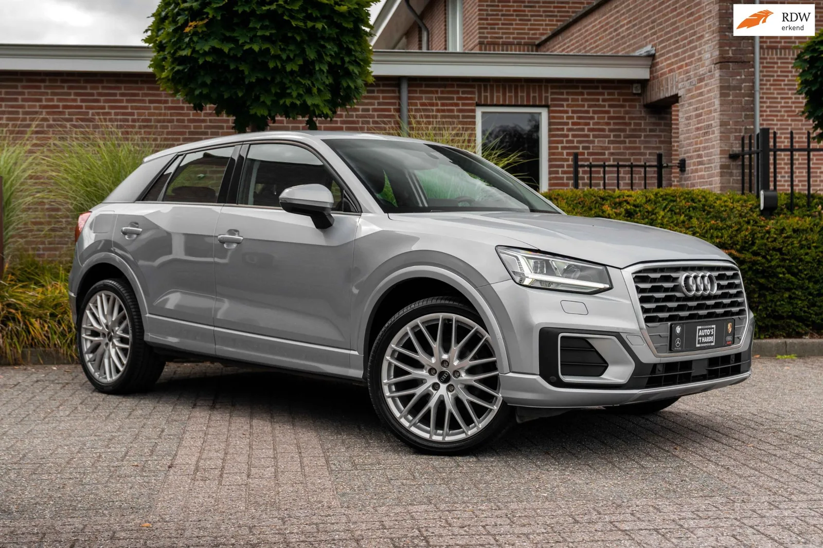 Audi Q2 (2020) — foto 1