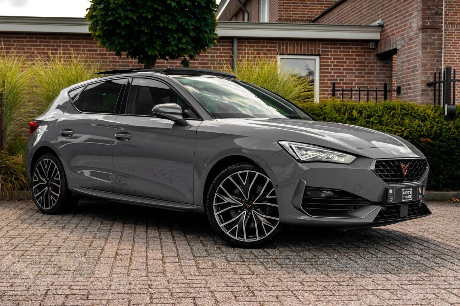 CUPRA Leon (2021) — foto 1