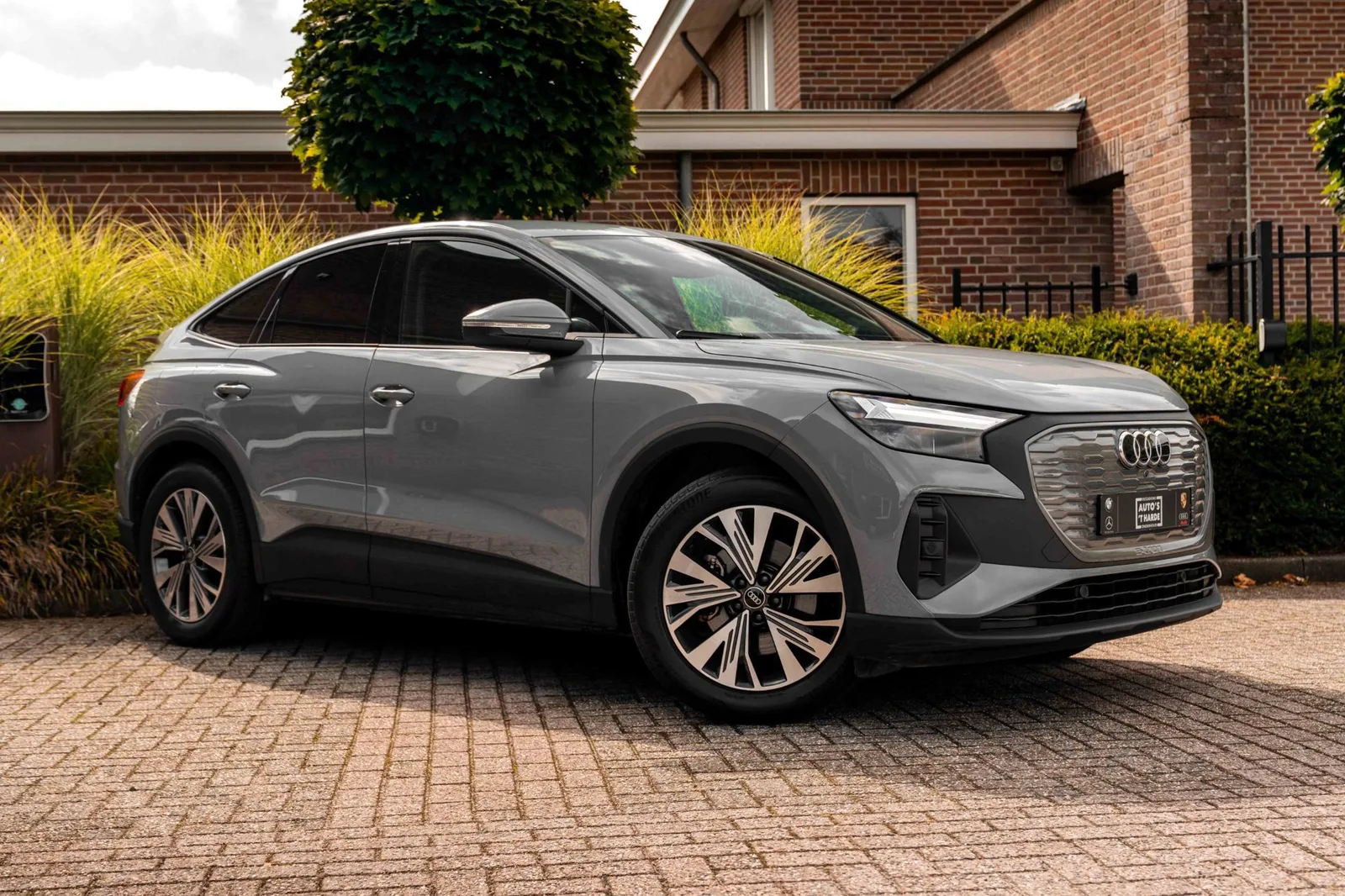 Audi Q4 e-tron (2022) — foto 1