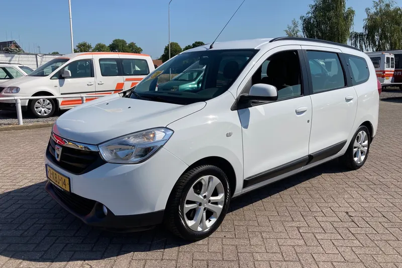 Dacia Lodgy (2013)