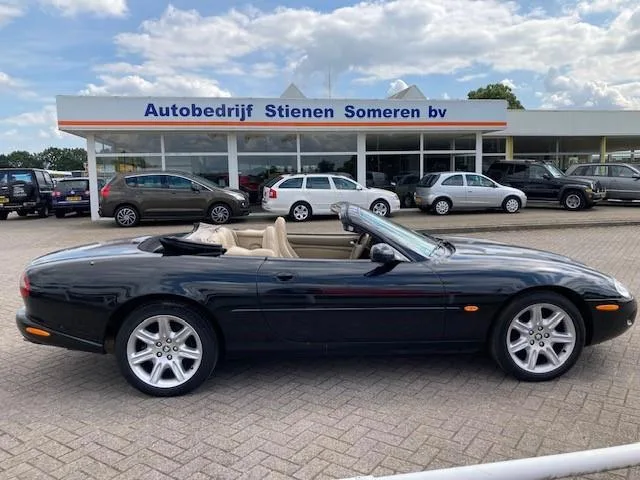 Jaguar XKR (1999) — foto 1