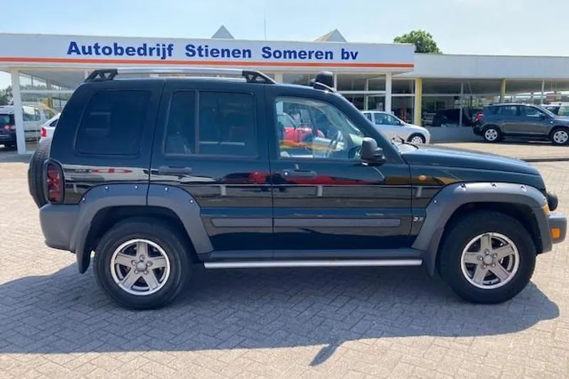 Jeep Cherokee (2006)
