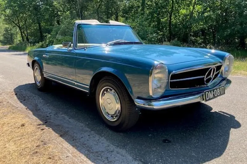 Mercedes-Benz 200-Serie (1968)