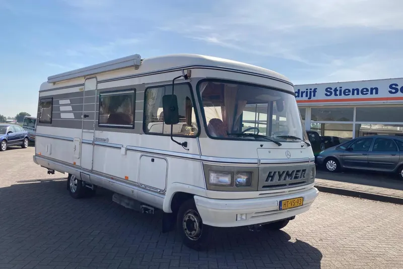 Hymer 700 (1994)