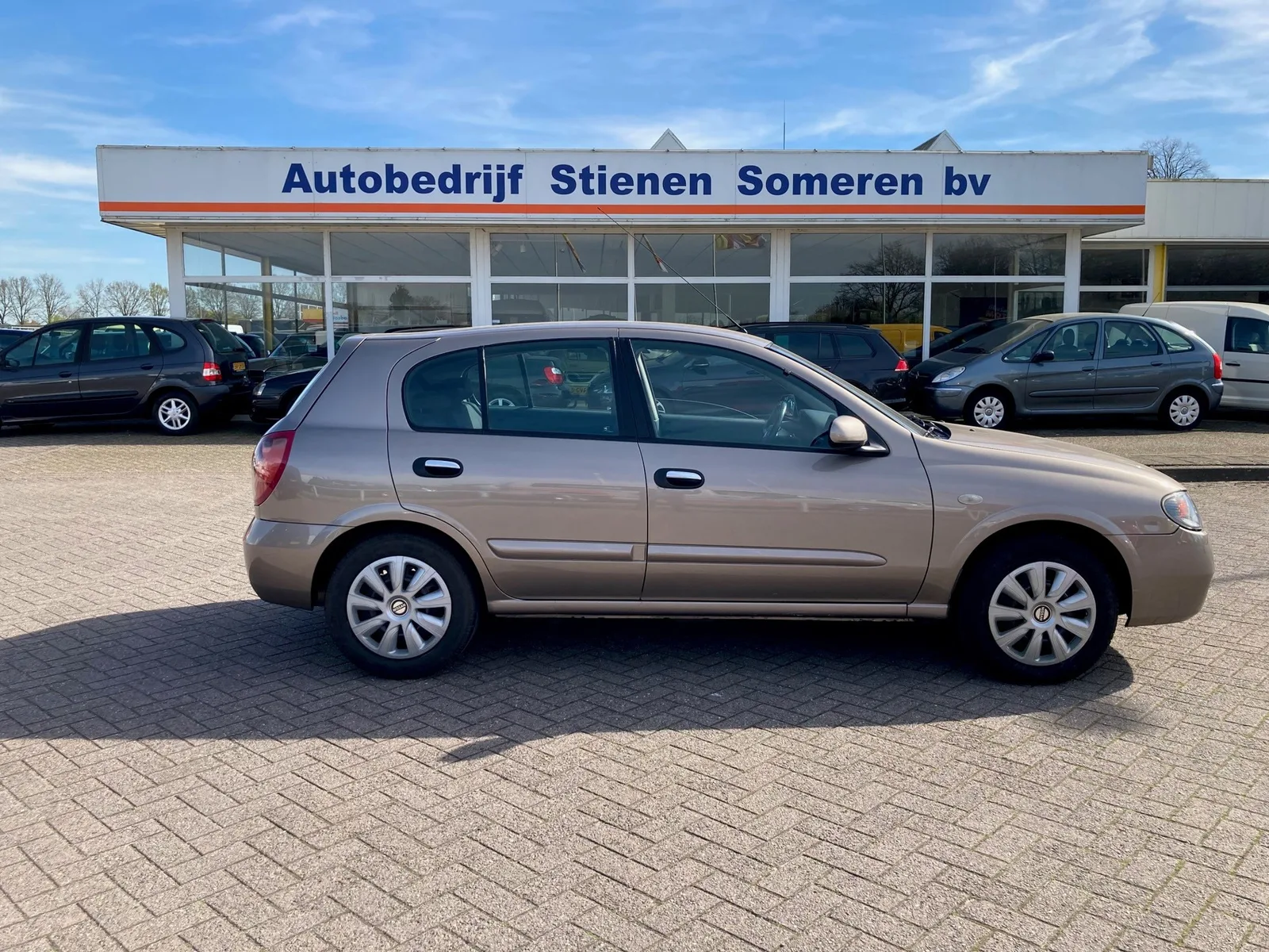 Nissan Almera (2006) — foto 1