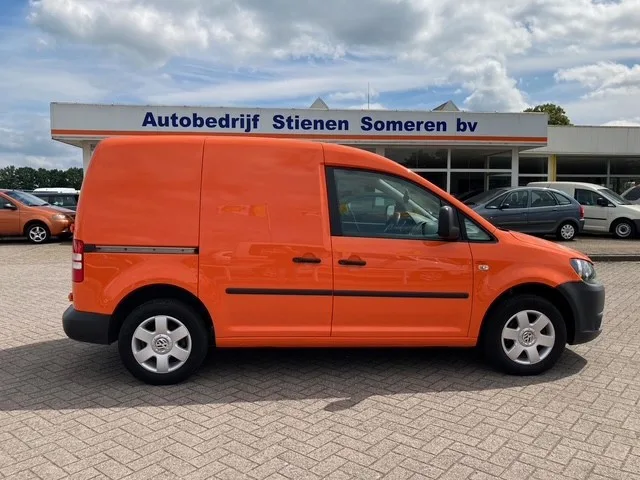 Volkswagen Caddy (2015) — foto 1