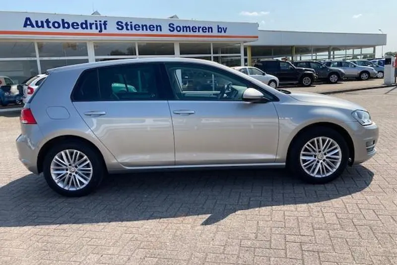 Volkswagen Golf (2014)