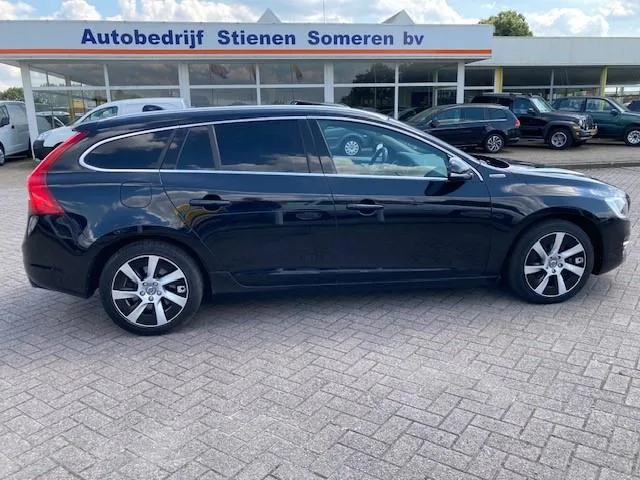 Volvo V60 (2013) — foto 1
