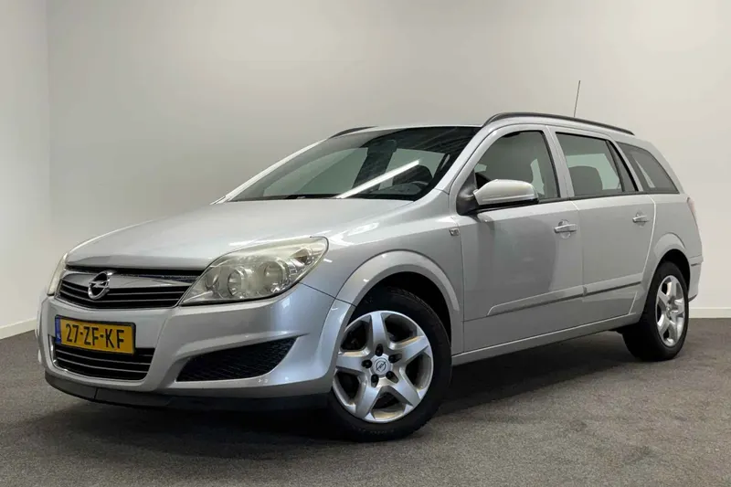 Opel Astra (2008)