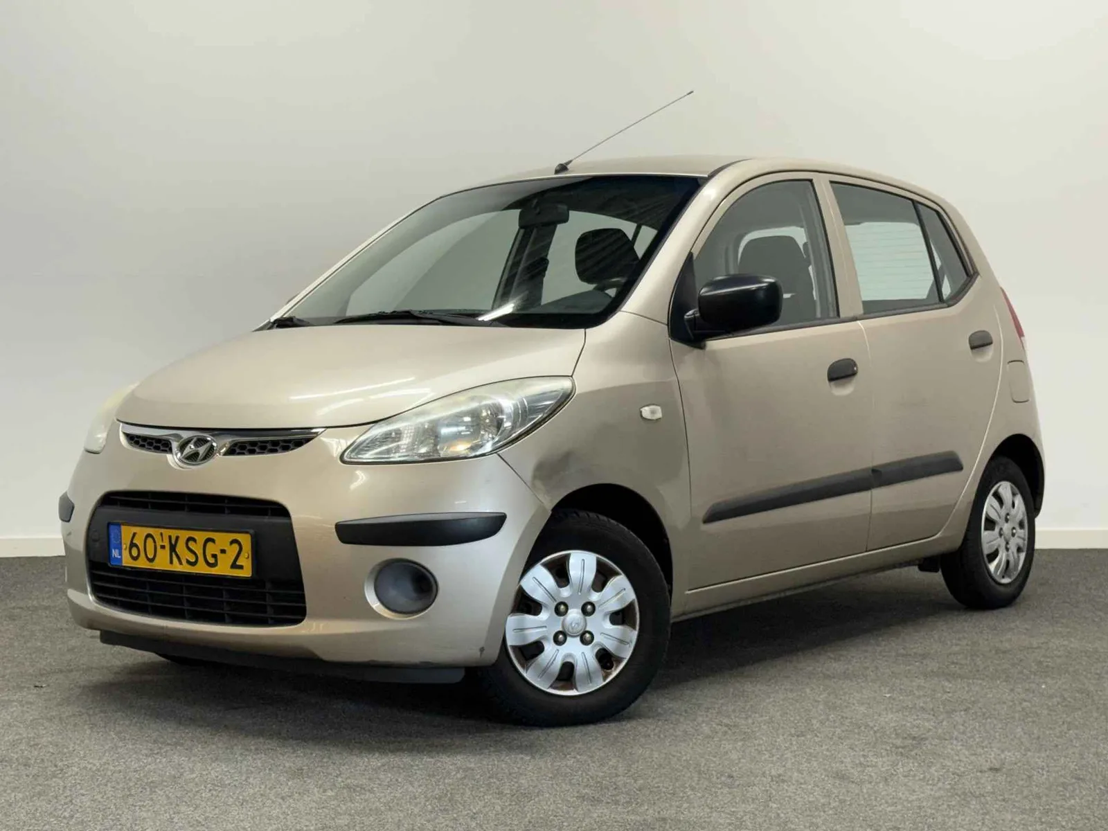 Hyundai i10 (2010) — foto 1