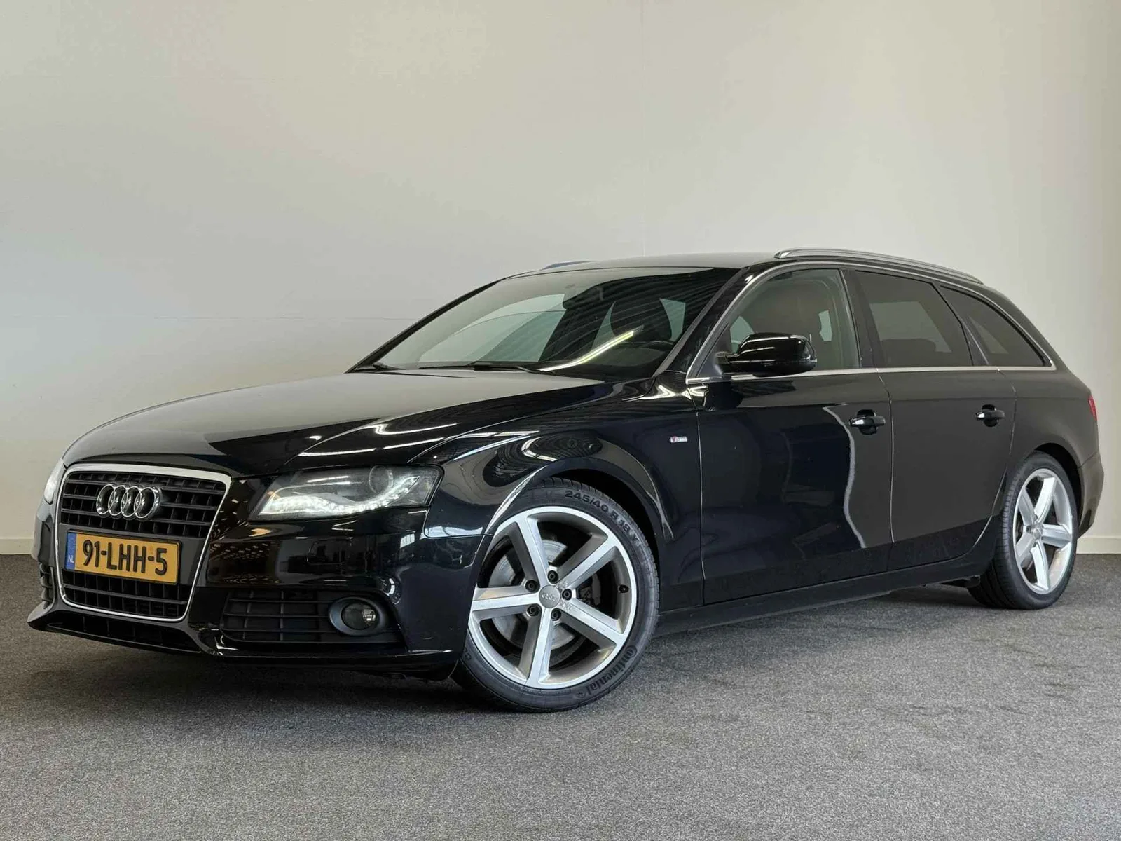 Audi A4 (2010) — foto 1