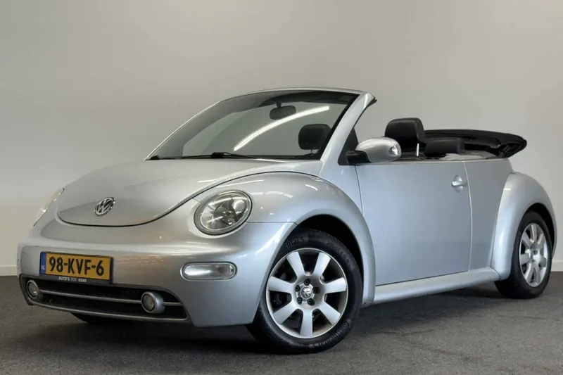 Volkswagen New Beetle (2003)