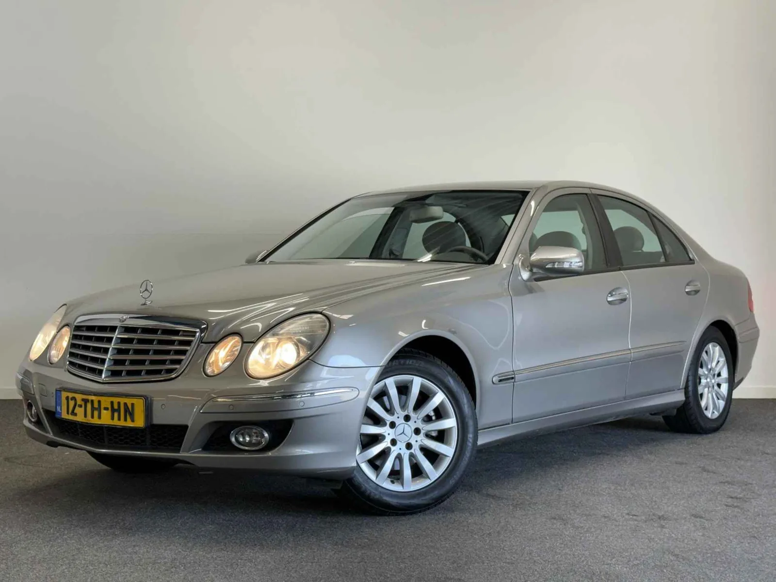 Mercedes-Benz E-Klasse (2006) — foto 1