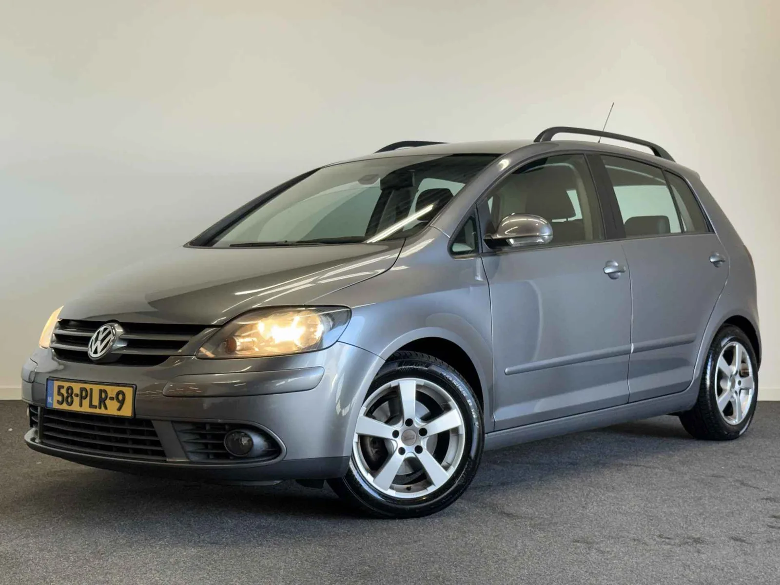 Volkswagen Golf Plus (2008) — foto 1