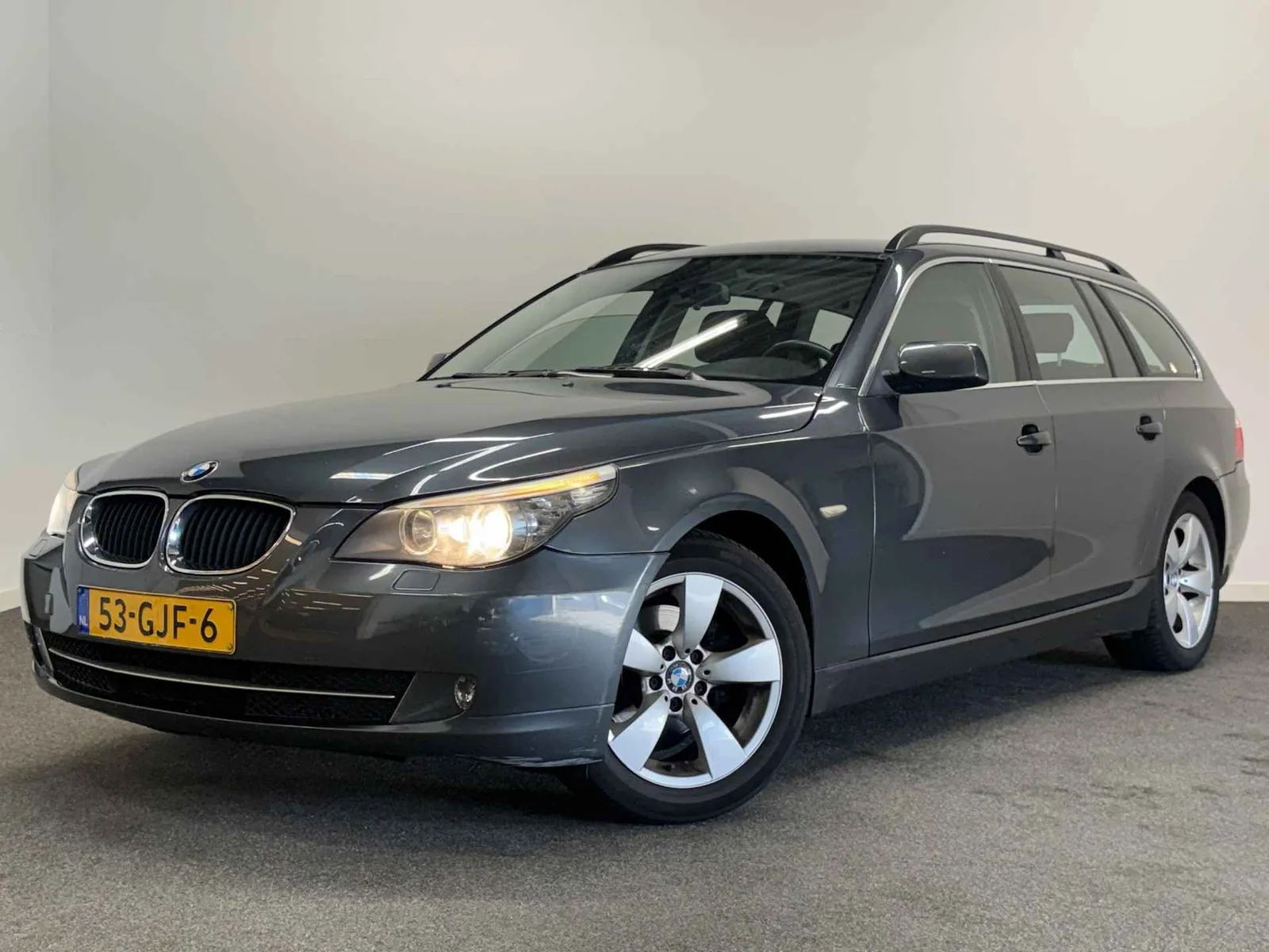 BMW 5-Serie (2008) — foto 1