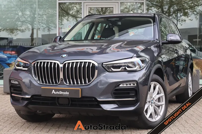 BMW X5 (2021)
