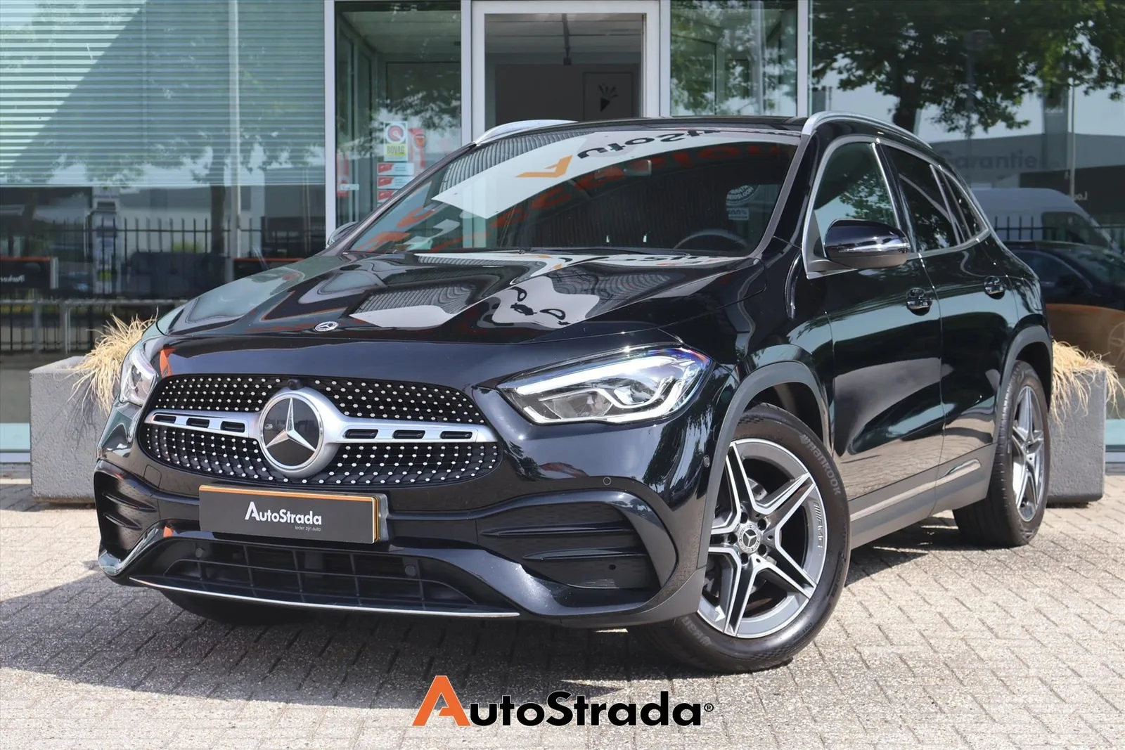 Mercedes-Benz GLA (2021) — foto 1