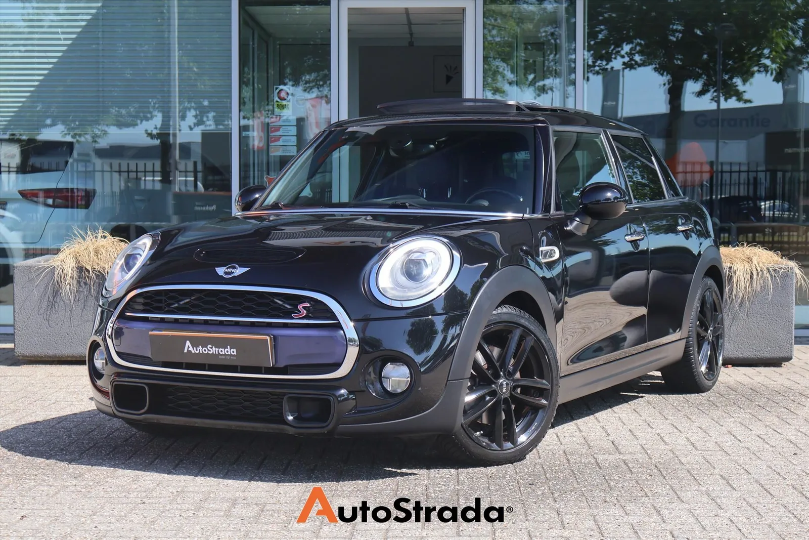 MINI Cooper (2016) — foto 1