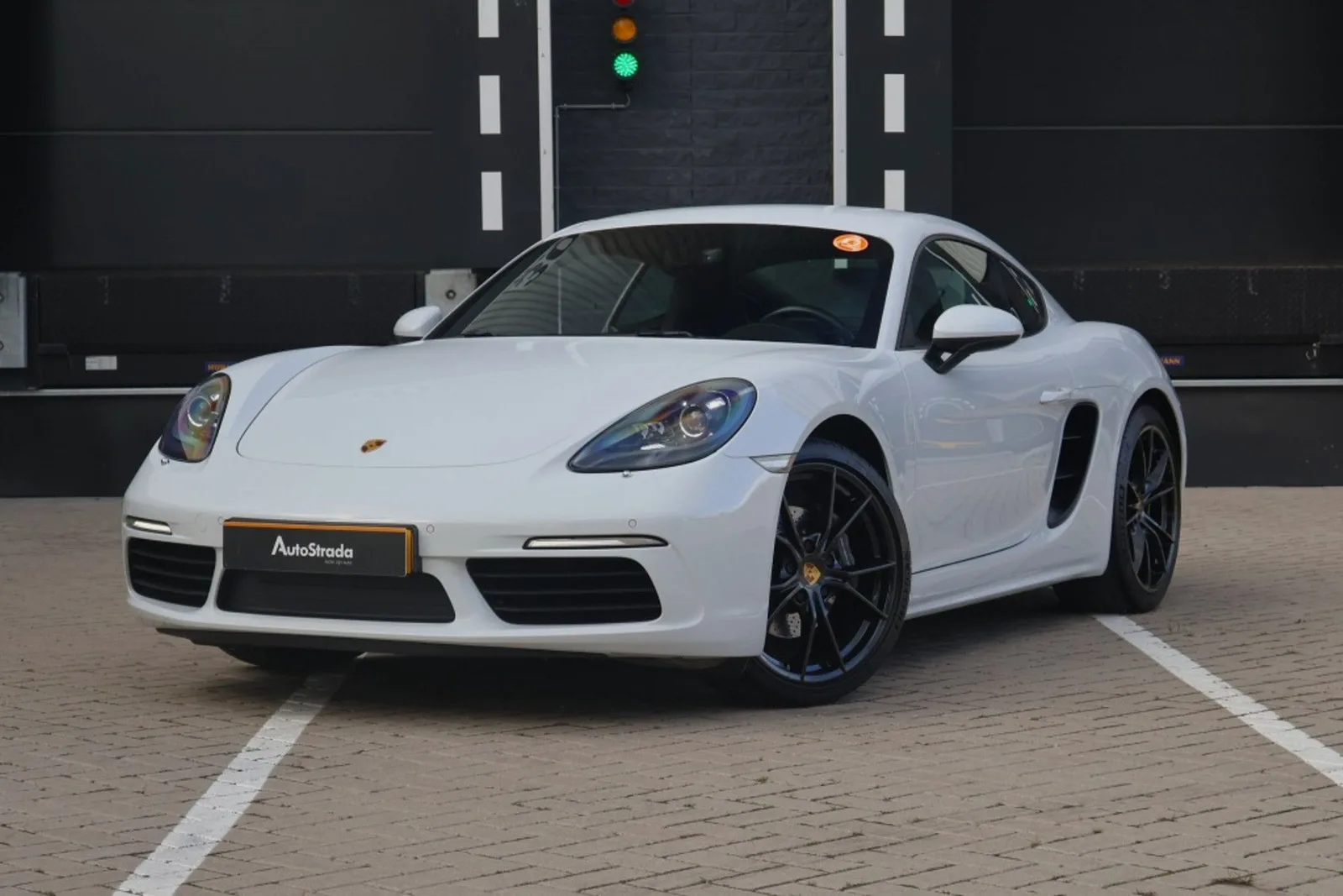 Porsche 718 (2020) — foto 1