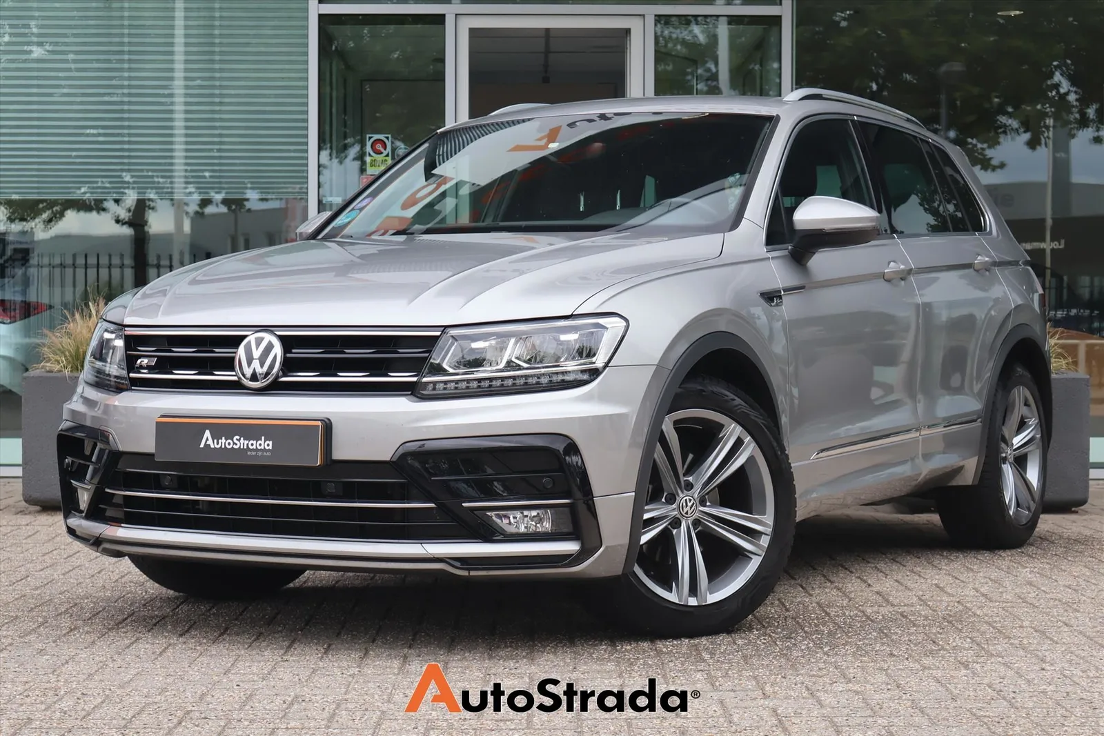 Volkswagen Tiguan (2019) — foto 1