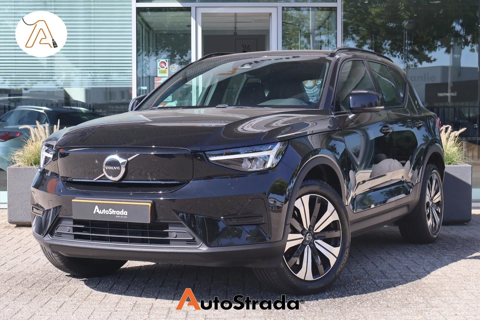 Volvo XC40 (2022) — foto 1