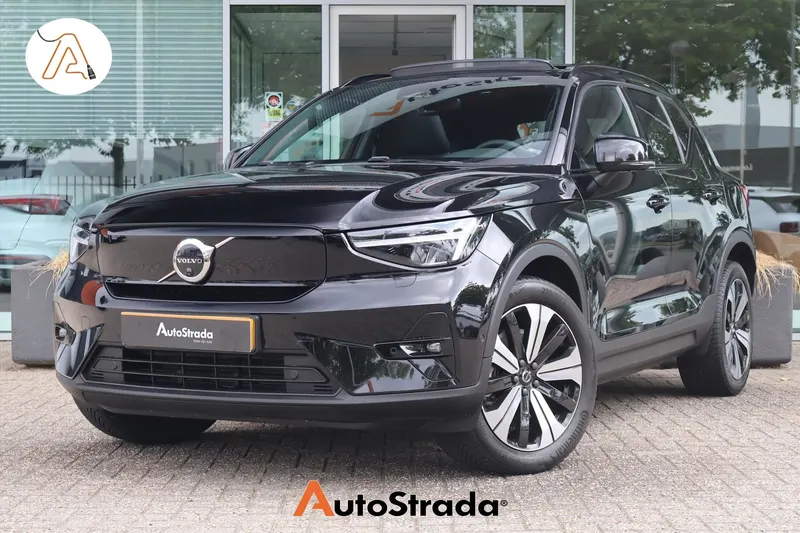 Volvo XC40 (2022)