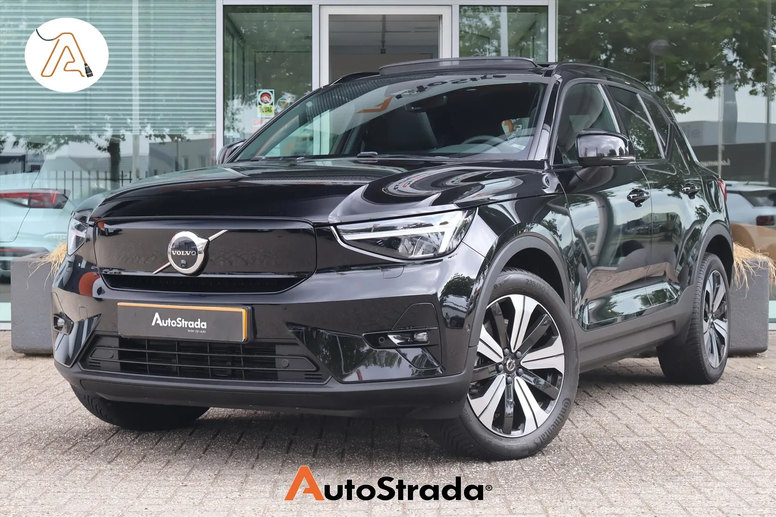 Volvo XC40 (2022) — foto 1
