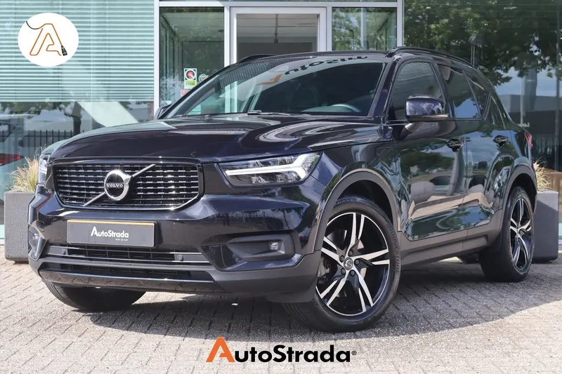 Volvo XC40 (2021)