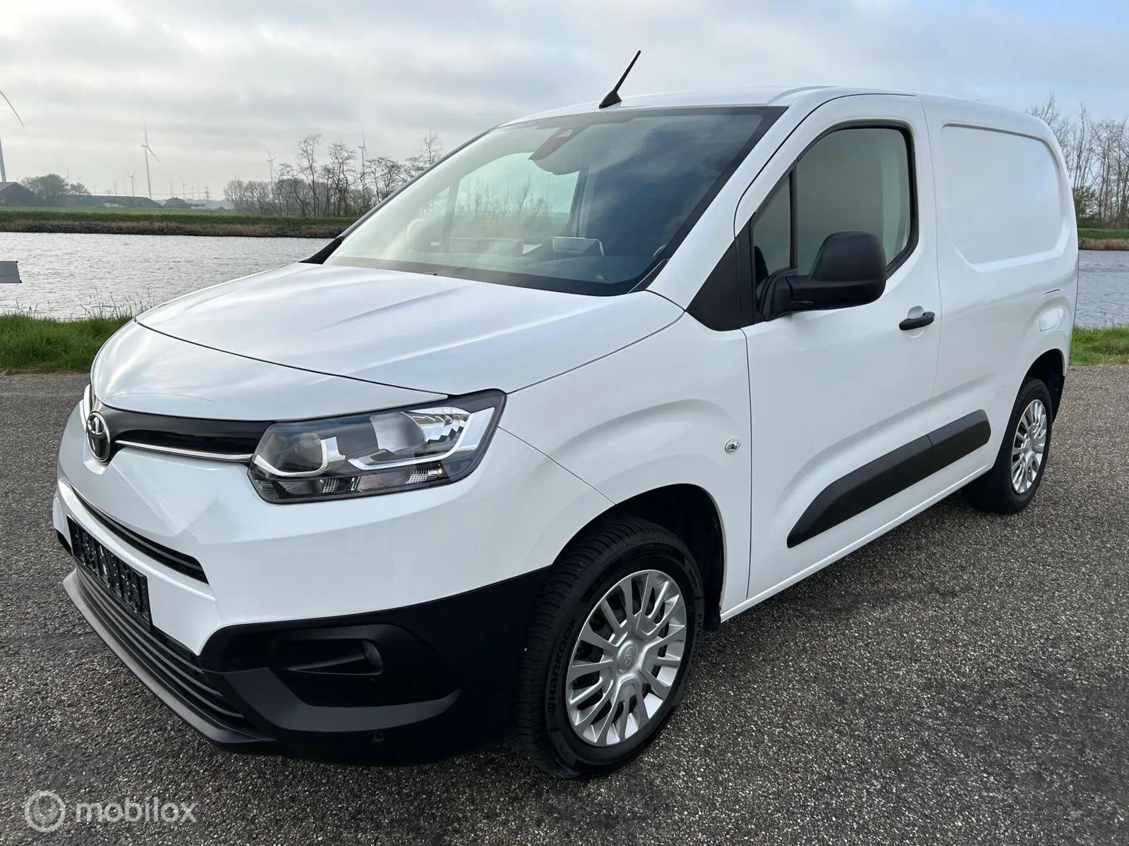 Toyota ProAce City (2021) — foto 1