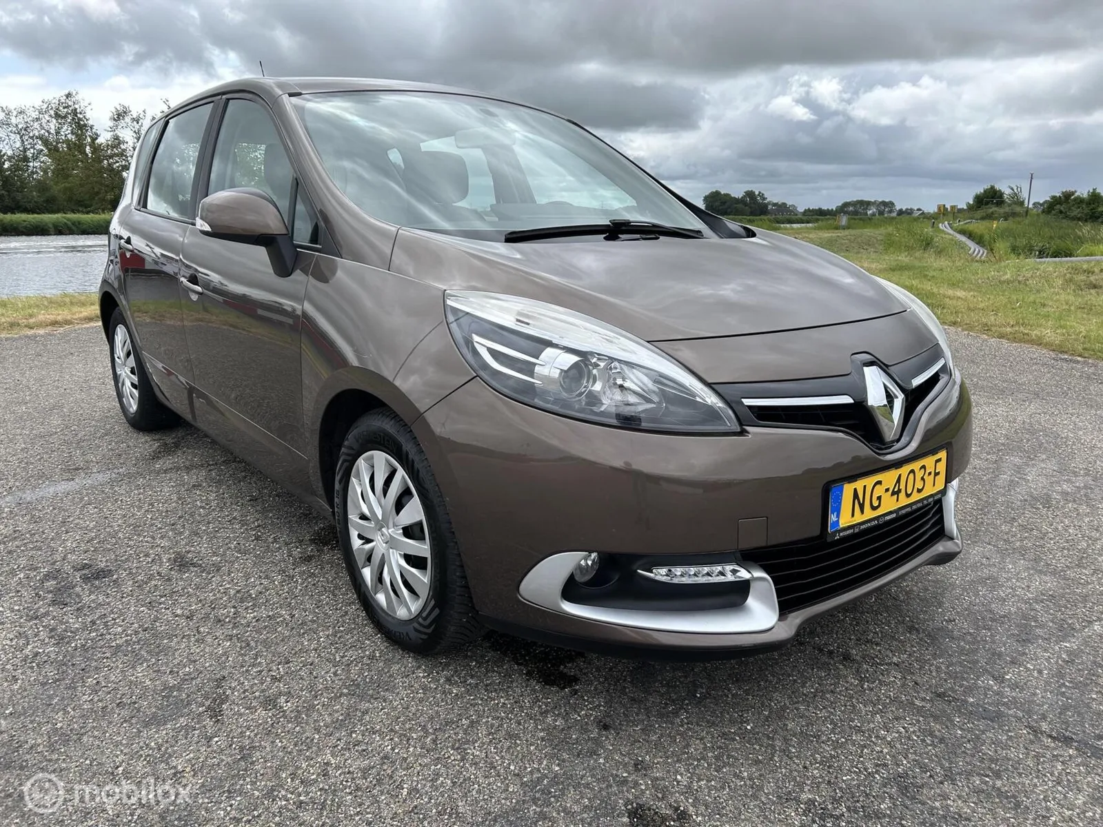 Renault Scénic (2013) — foto 1