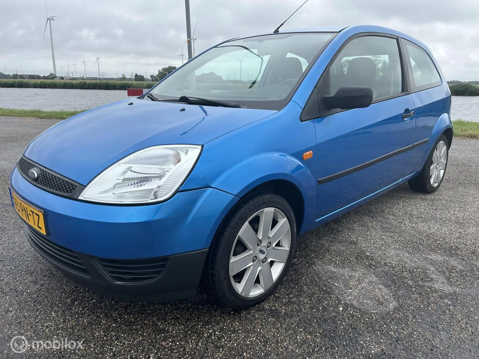 Ford Fiesta (2004) — foto 1