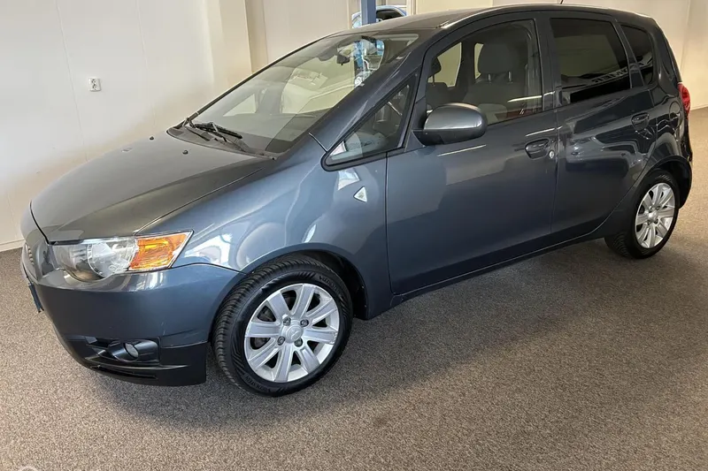 Mitsubishi Colt (2013)