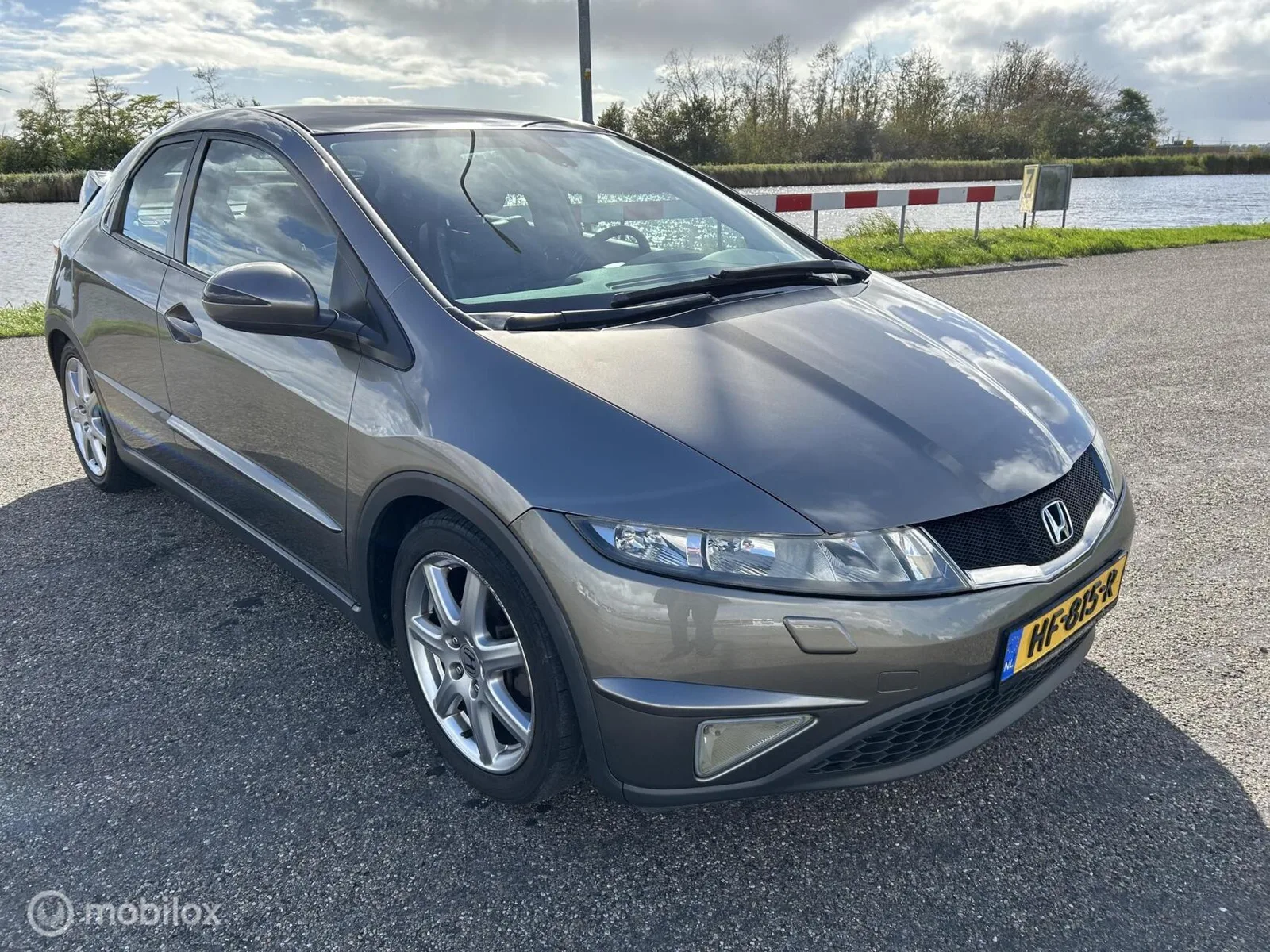 Honda Civic (2007) — foto 1
