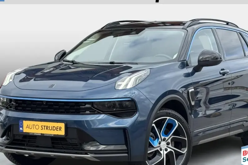 Lynk & Co 01 (2022)