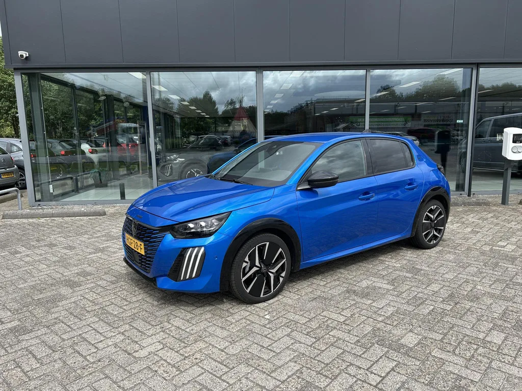 Peugeot 208 (2025) — foto 1