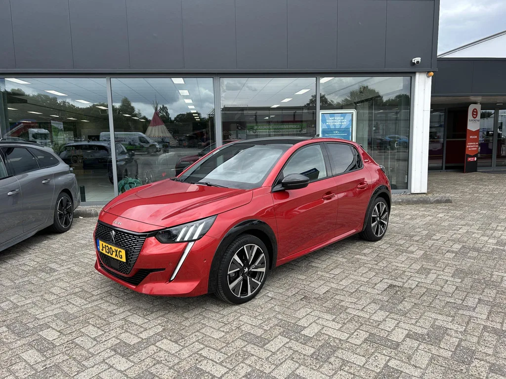 Peugeot 208 (2020) — foto 1