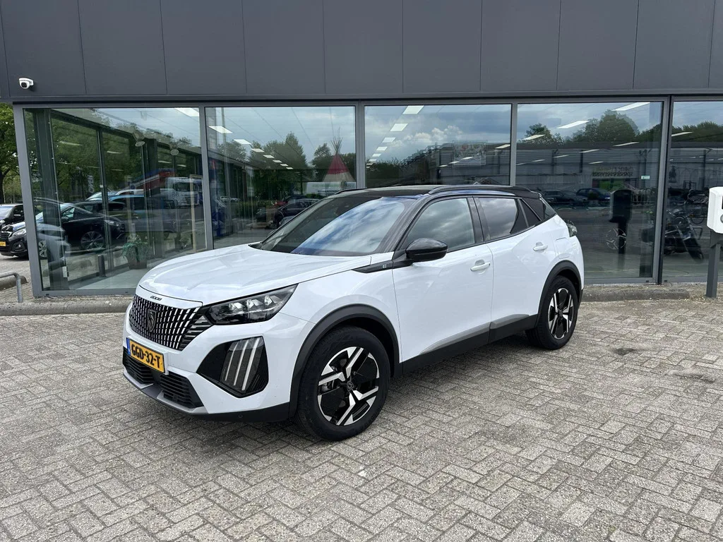 Peugeot e-2008 (2024) — foto 1