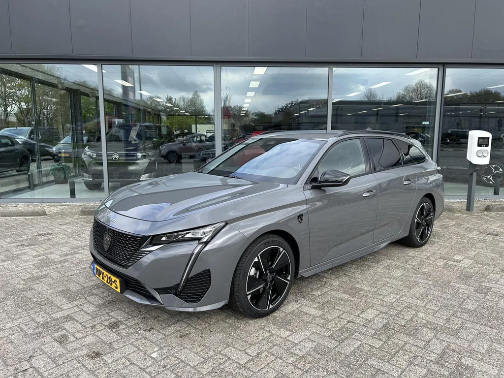 Peugeot e-308 (2025) — foto 1