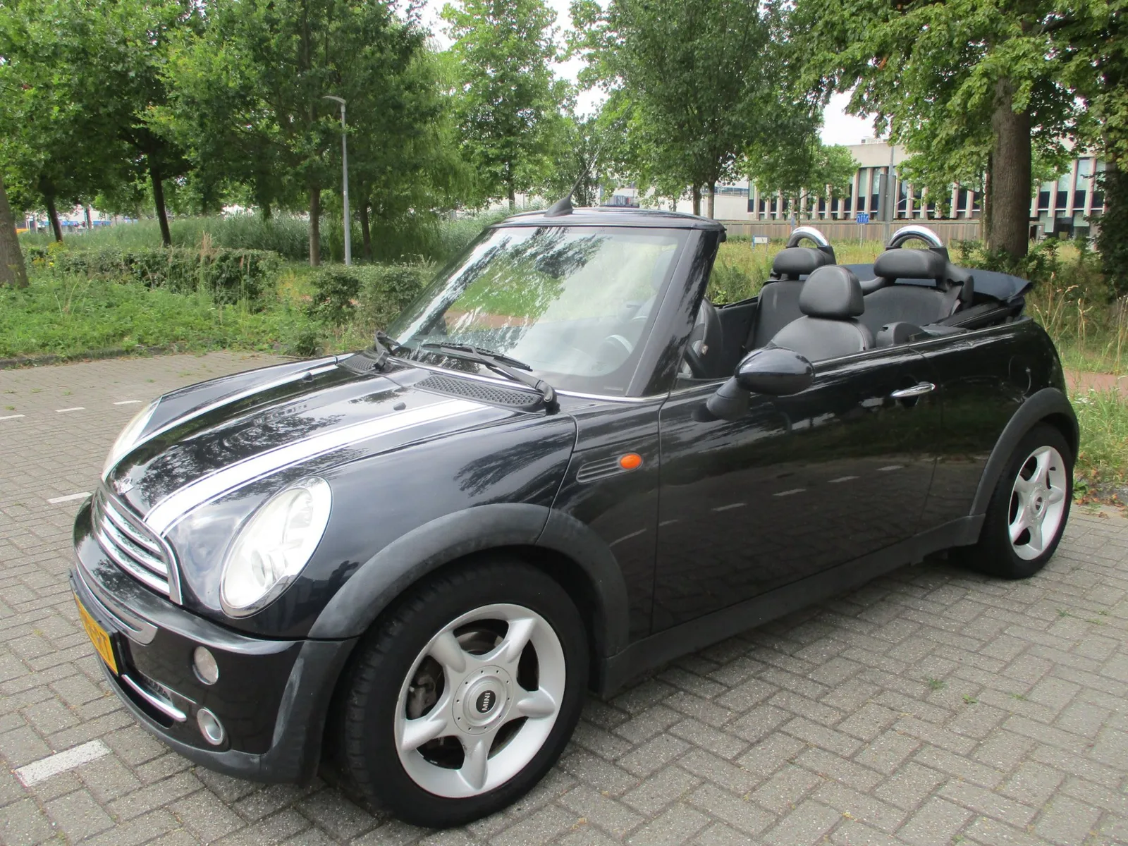 MINI Cabrio (2004) — foto 1