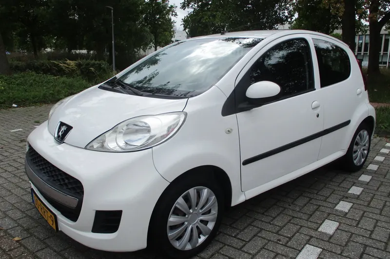 Peugeot 107 (2011)