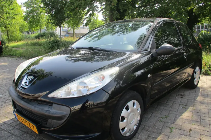 Peugeot 206 (2011)