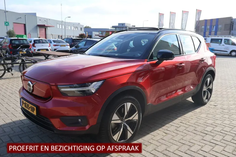Volvo XC40 (2022)