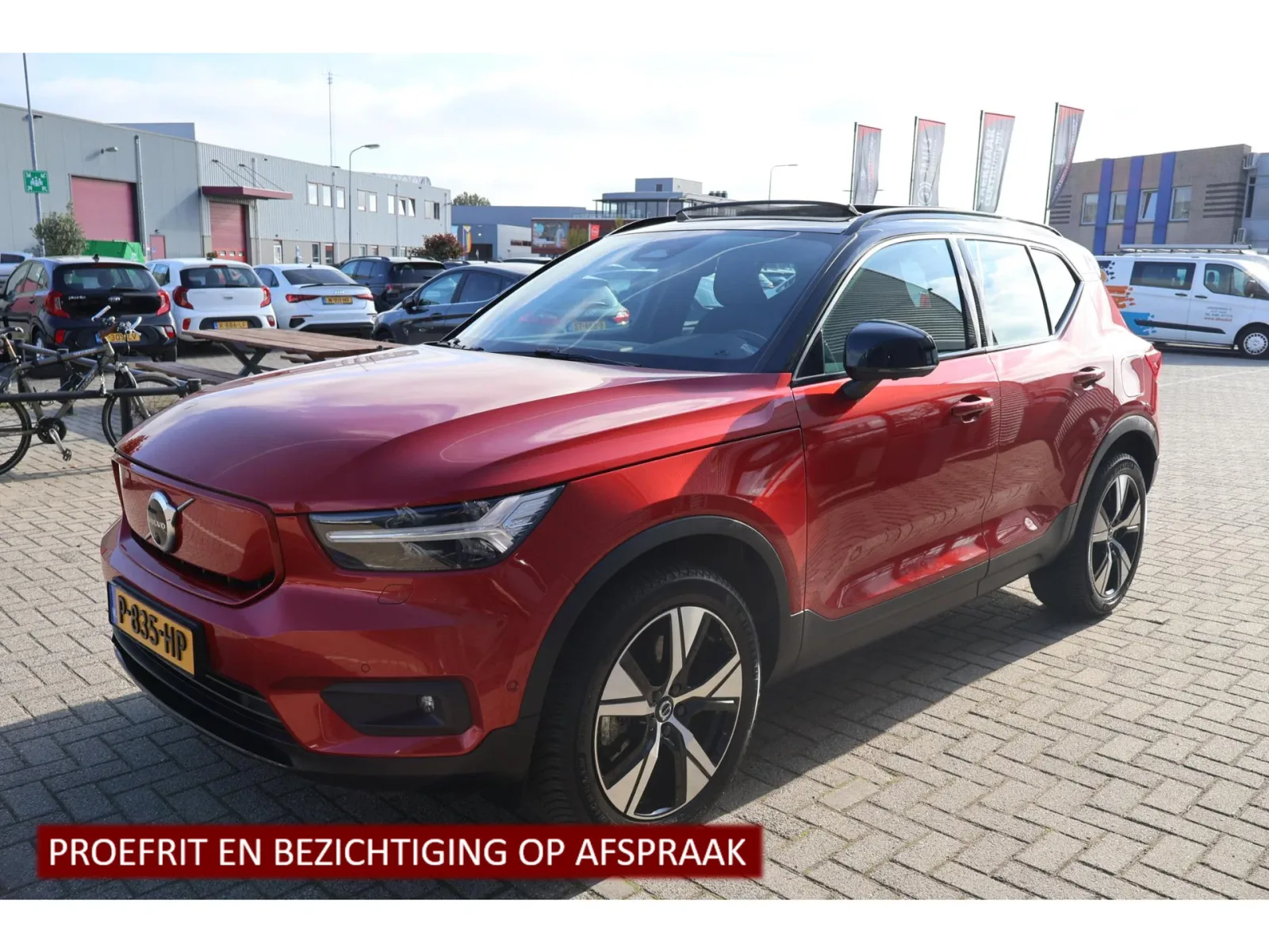Volvo XC40 (2022) — foto 1