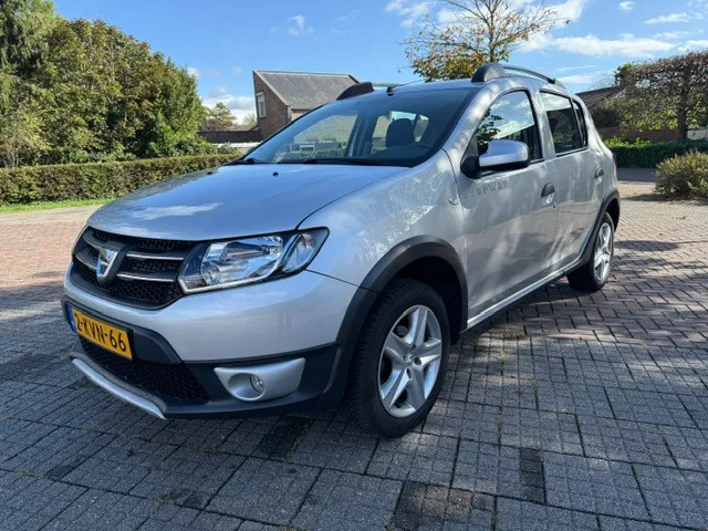Dacia Sandero (2013) — foto 1