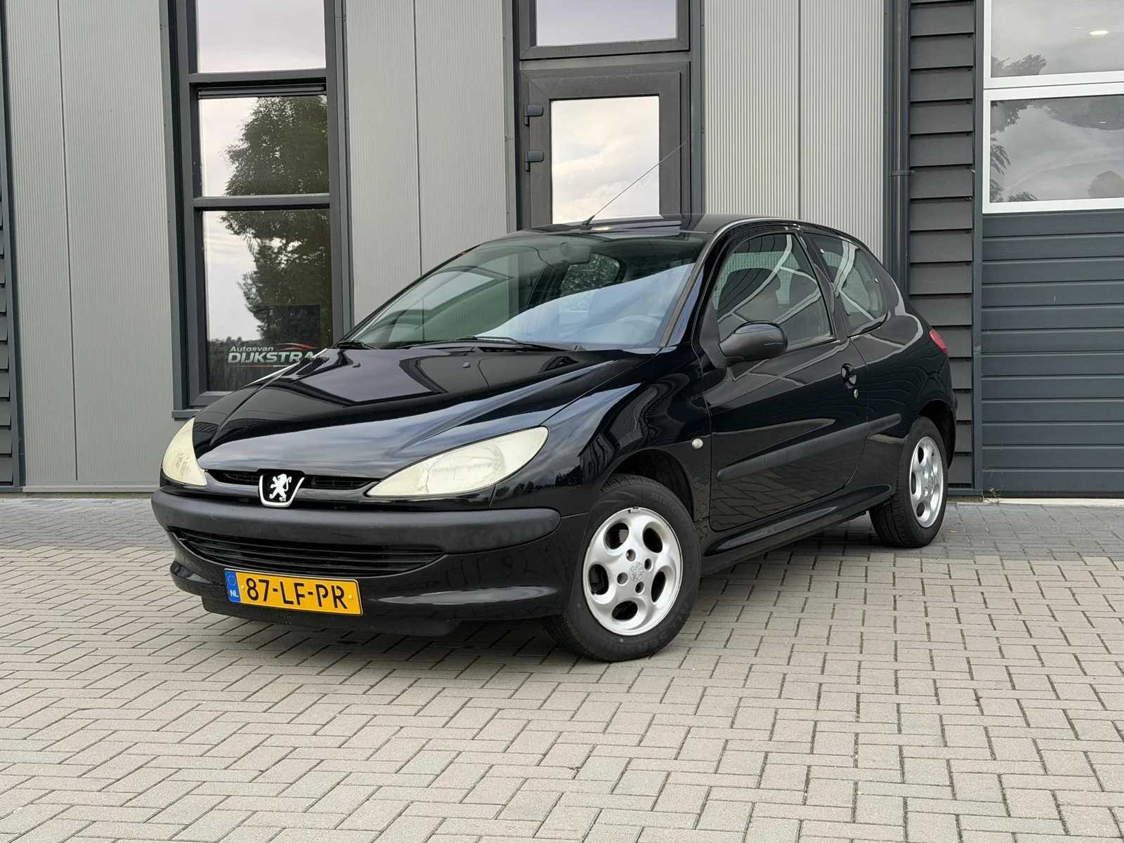 Peugeot 206 (2003) — foto 1
